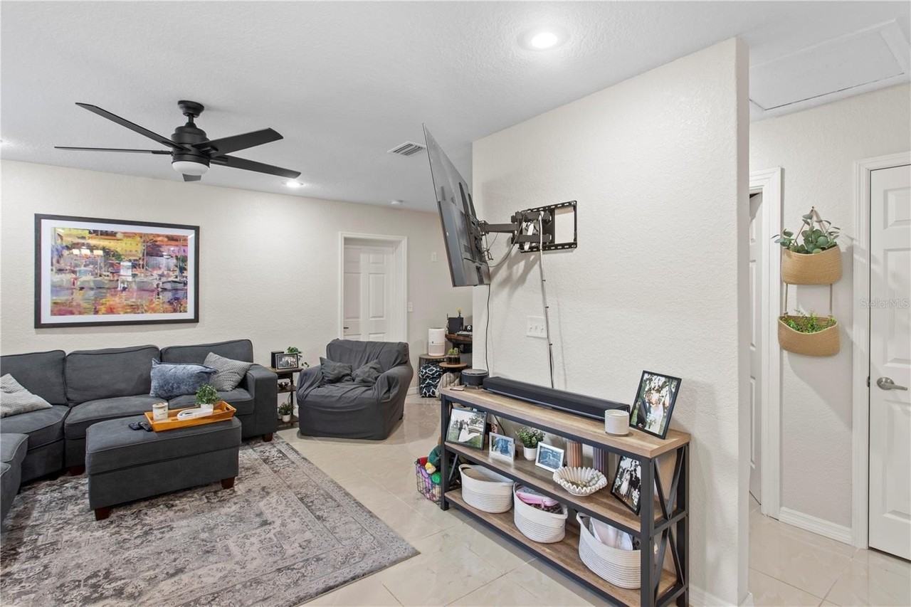 4215 W Bay Vista Ave - Photo 7 of 22