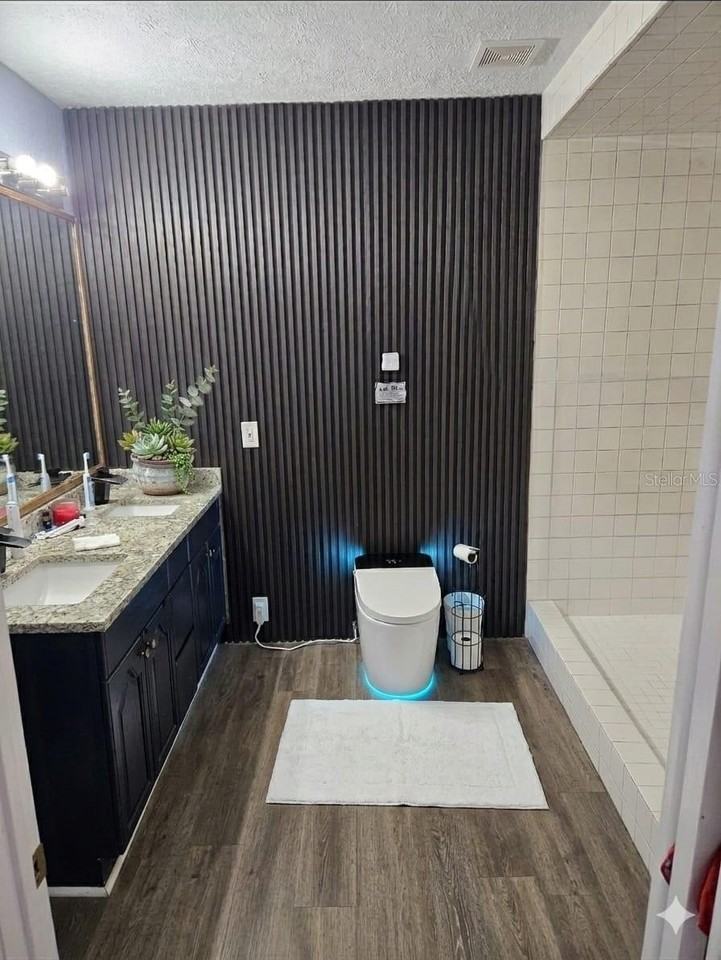 7714 Deleuil Ave - Photo 5 of 9