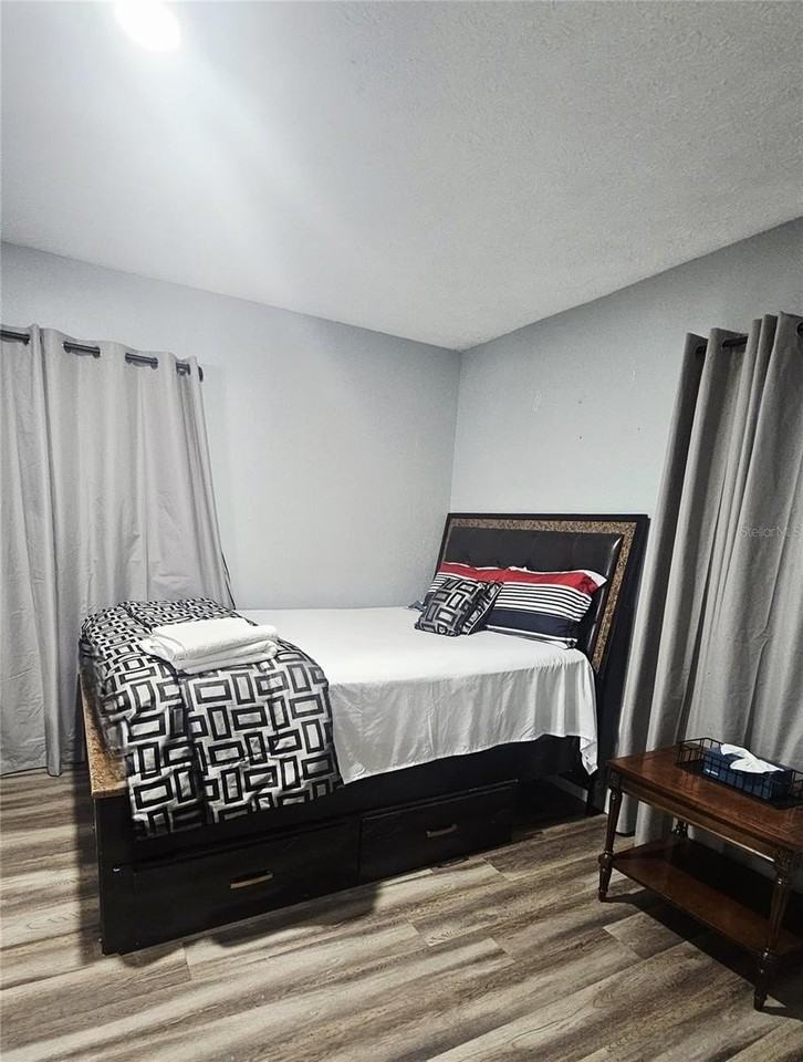 7714 Deleuil Ave - Photo 7 of 9