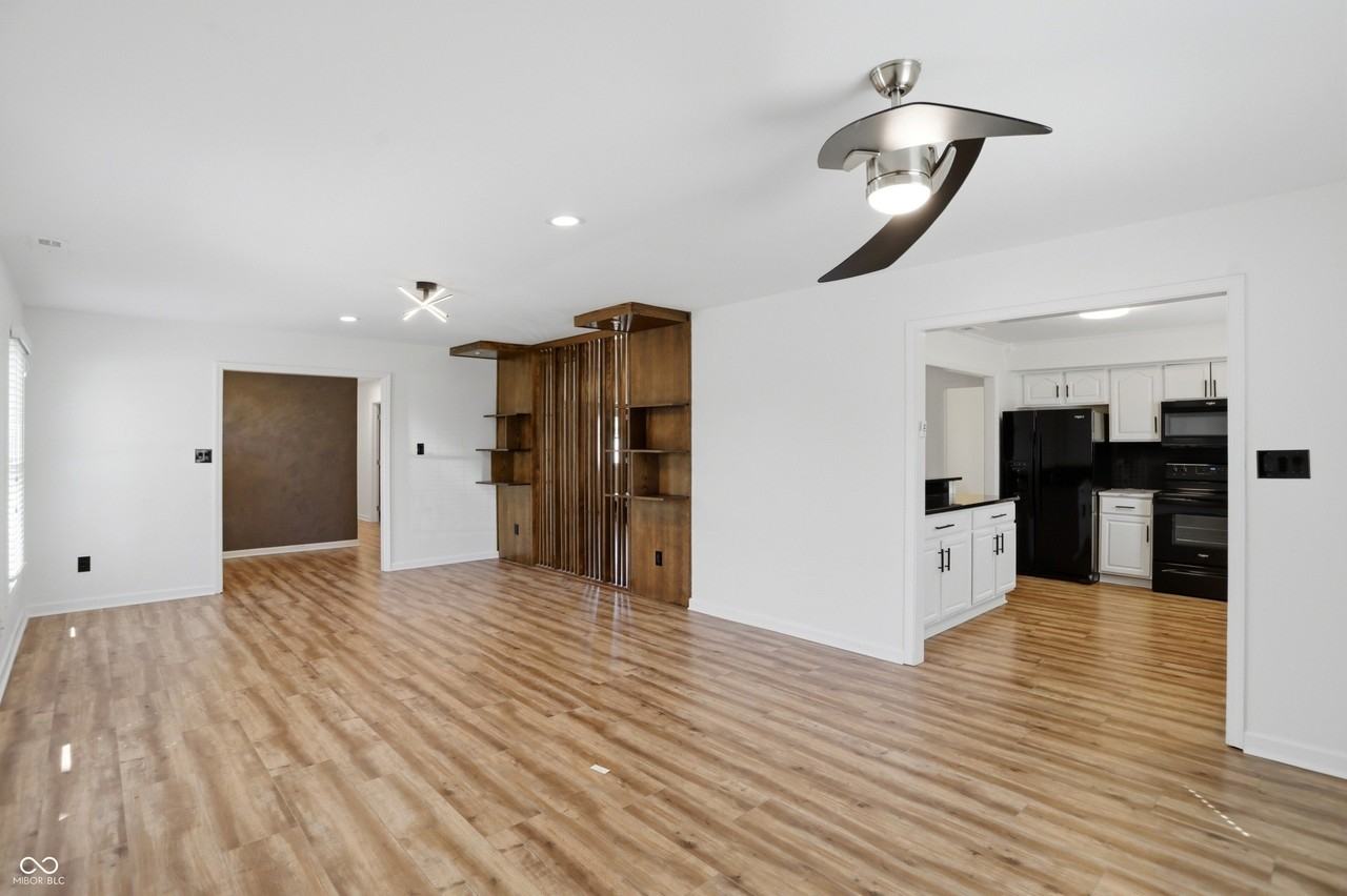 512 Lexington Blvd - Photo 5 of 50