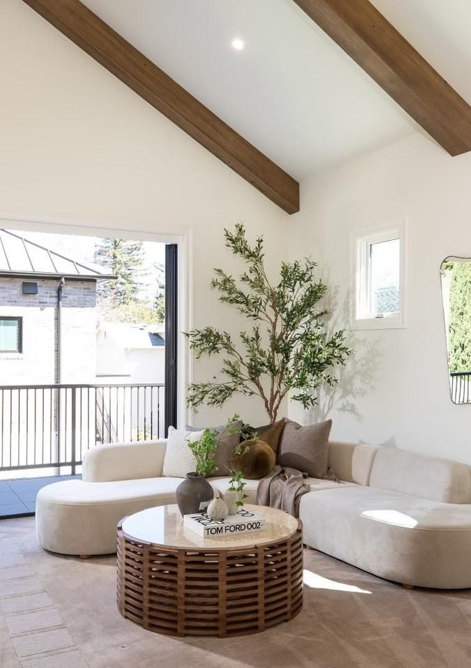 164 Waverley St - Photo 4 of 24