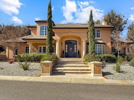 featured image of 1526 Hillview Dr