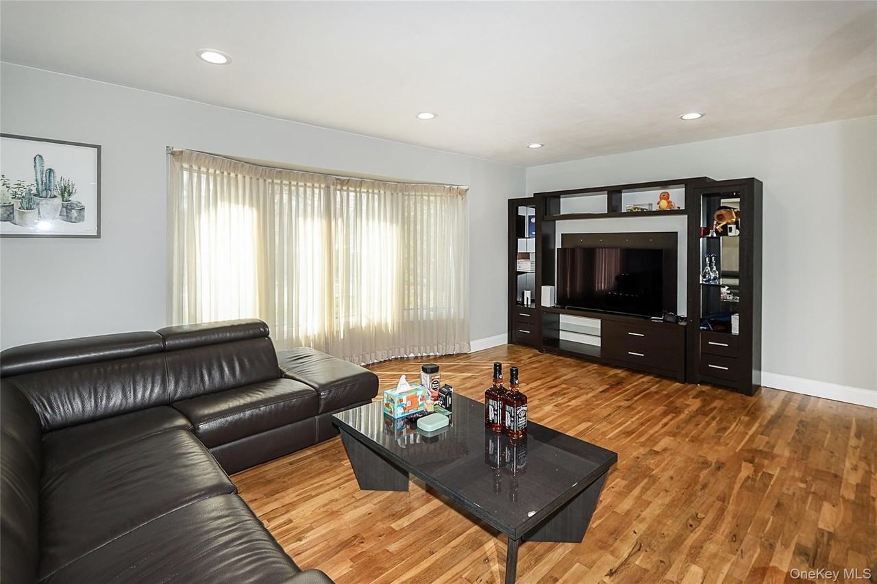 11 Otsego Ave - Photo 4 of 31