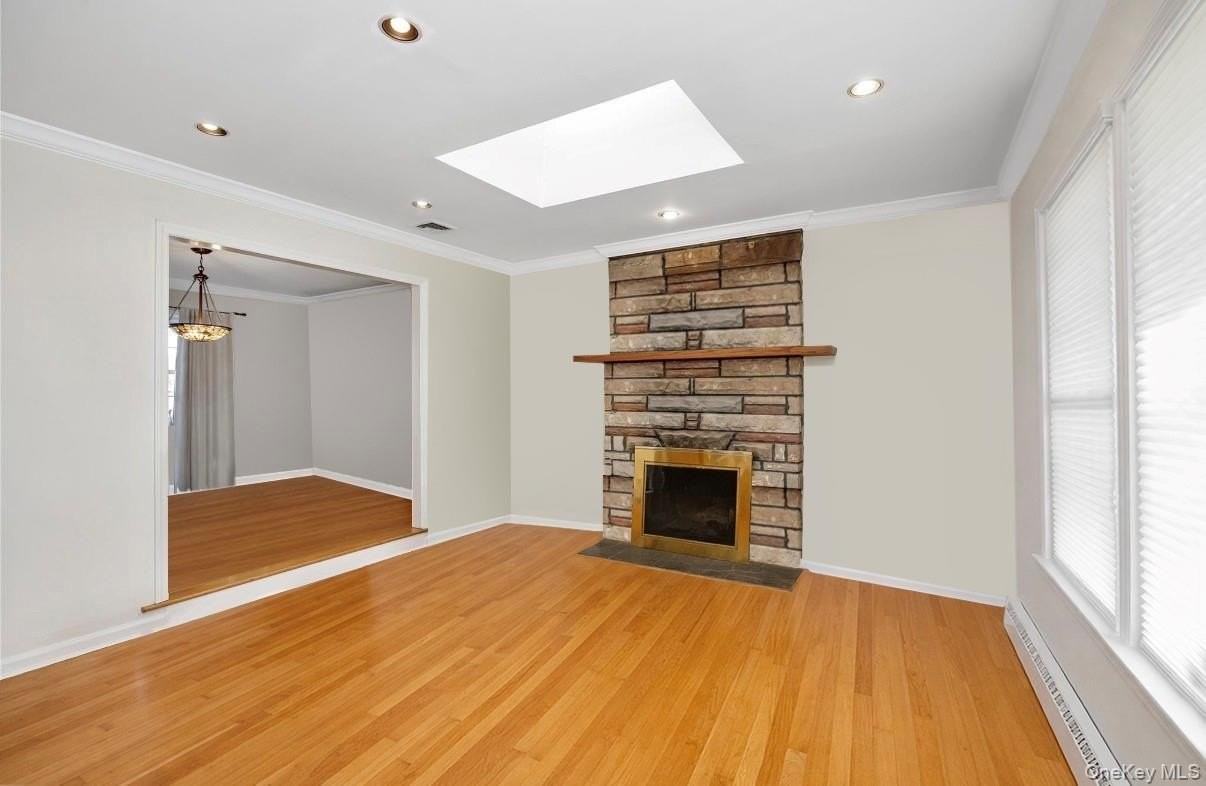 209 Brompton Rd - Photo 3 of 18