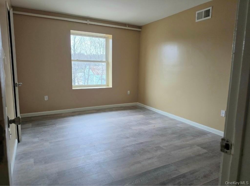 13 Lake St #205 - Photo 4 of 9