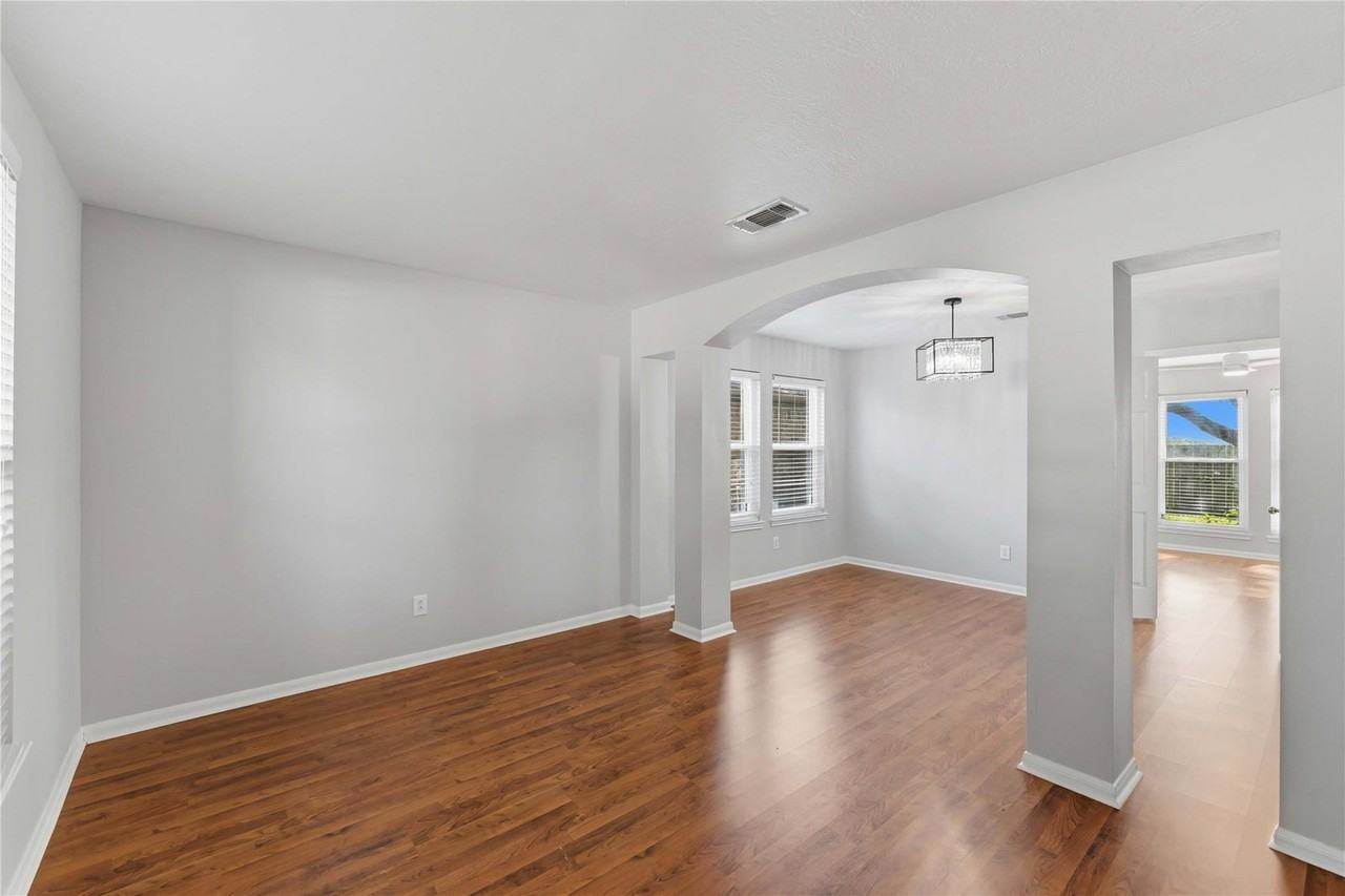 Glenwood Dr - Photo 2 of 8