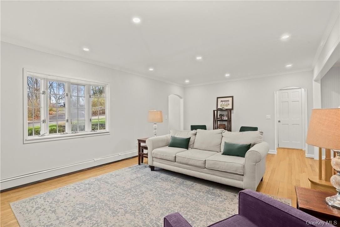 152 Forest Dr - Photo 4 of 29