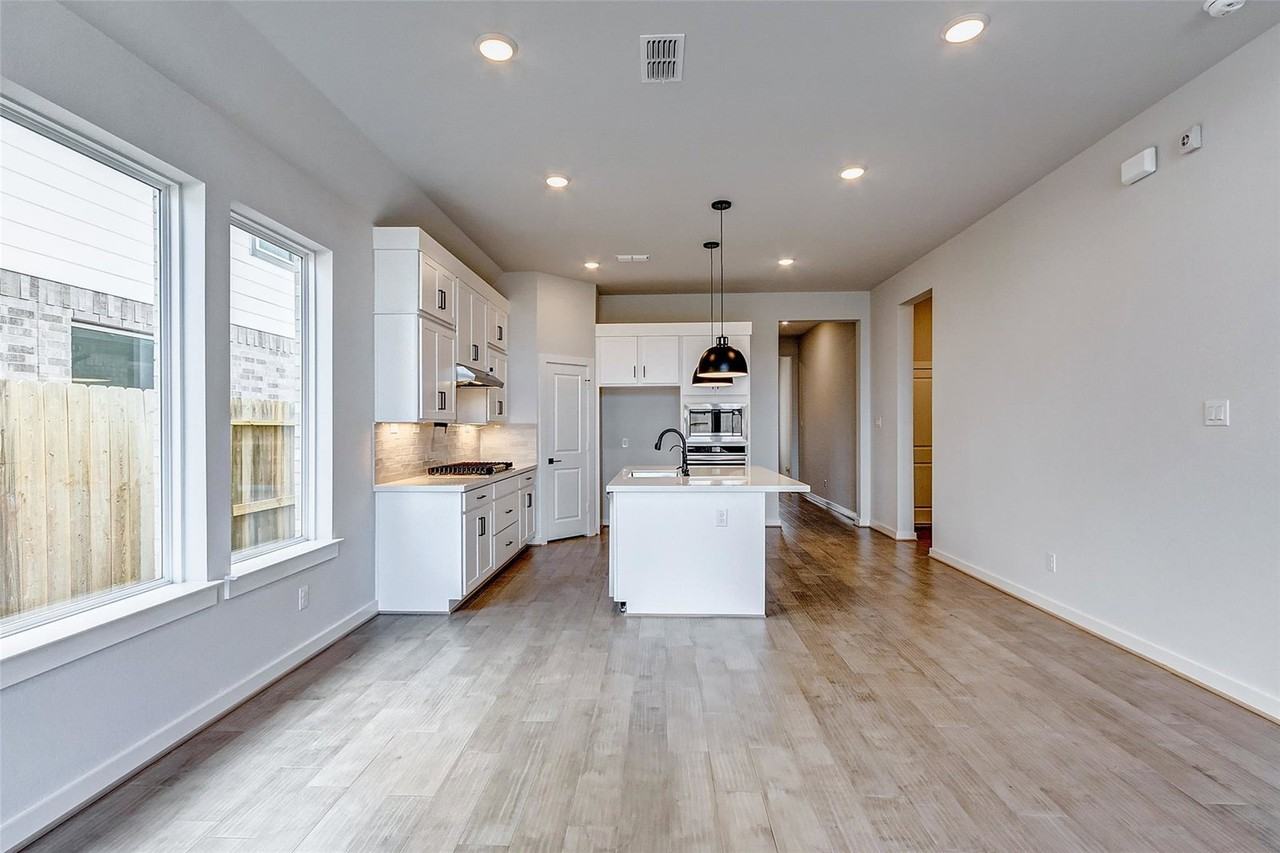 Timber Brook Dr - Photo 3 of 8