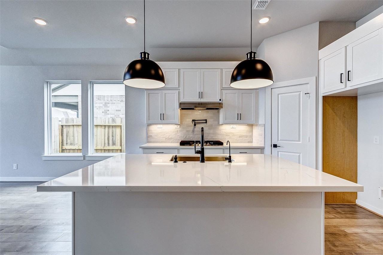 Timber Brook Dr - Photo 4 of 8