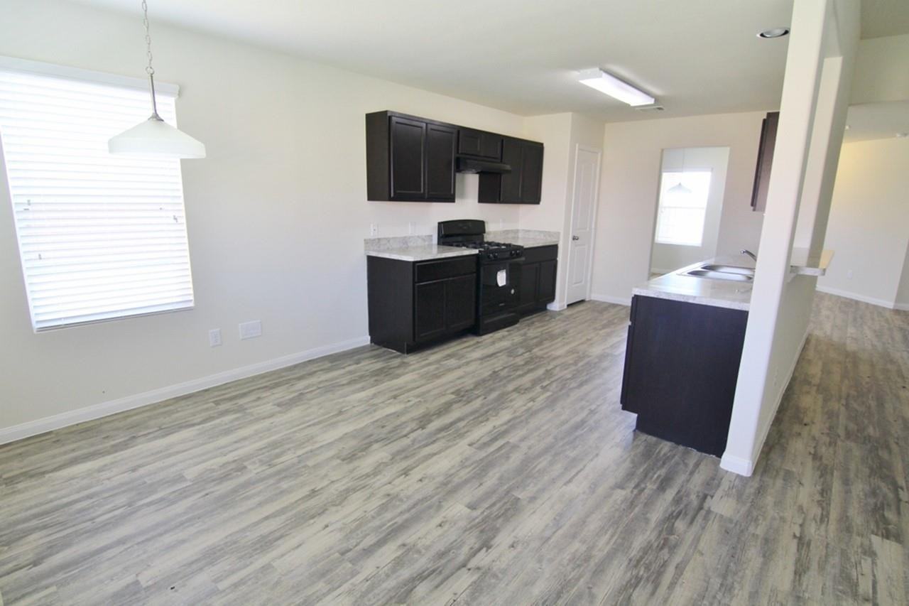 Catalina Ct - Photo 3 of 8