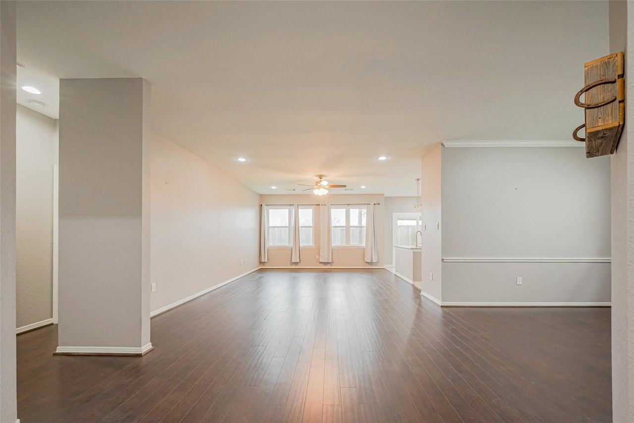 Sherwood Green Ct - Photo 7 of 8