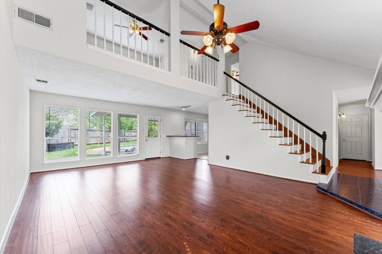 Kempwood Dr - Photo 6 of 8