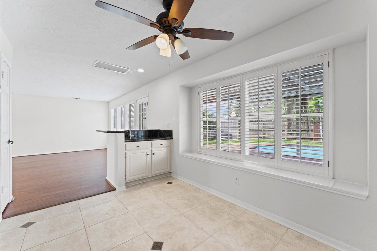 Kempwood Dr - Photo 7 of 8