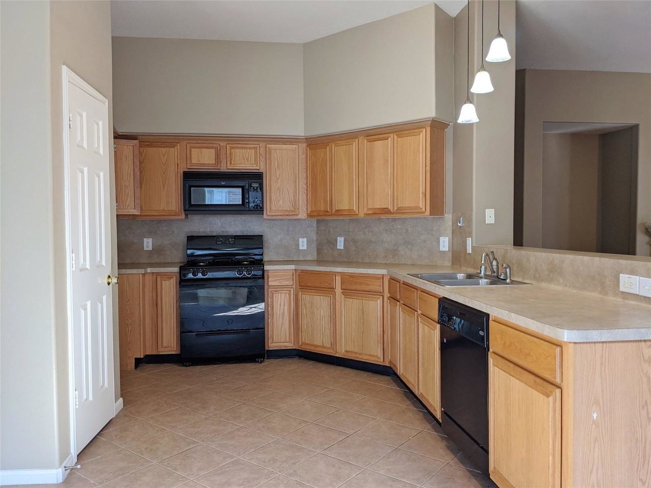 Rancher Hollow Ct - Photo 5 of 8