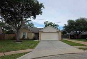 featured image of E Heatherock Cir