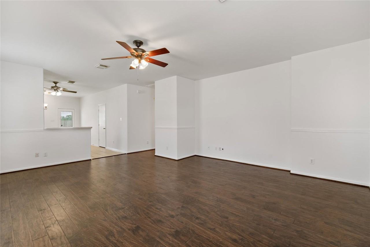 Jefferson St - Photo 4 of 8