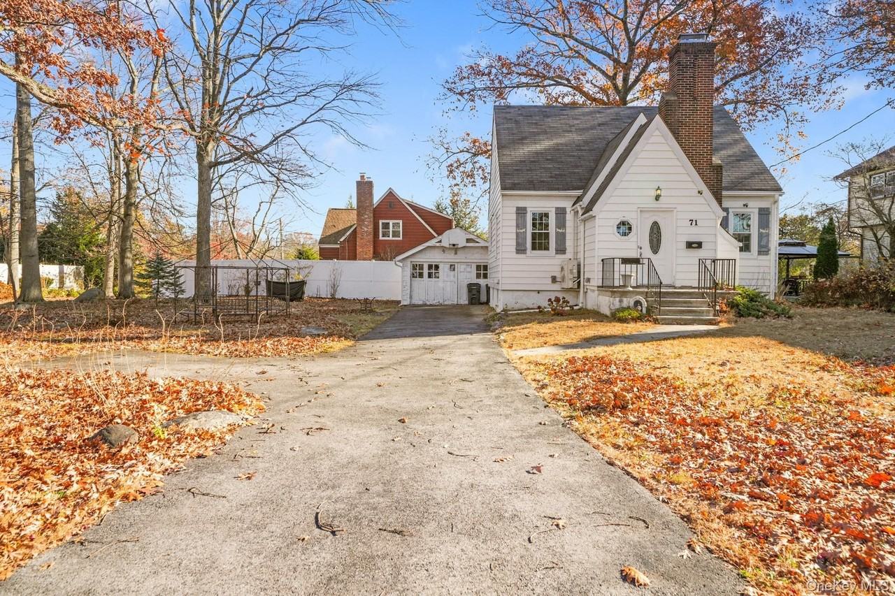 71 Longfellow St - Photo 2 of 43