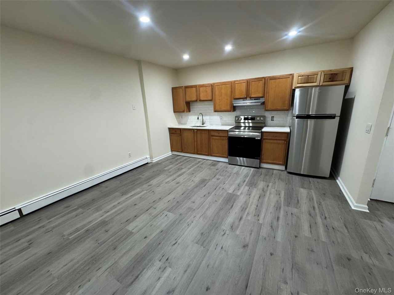 167 Main St #2 - Photo 5 of 19