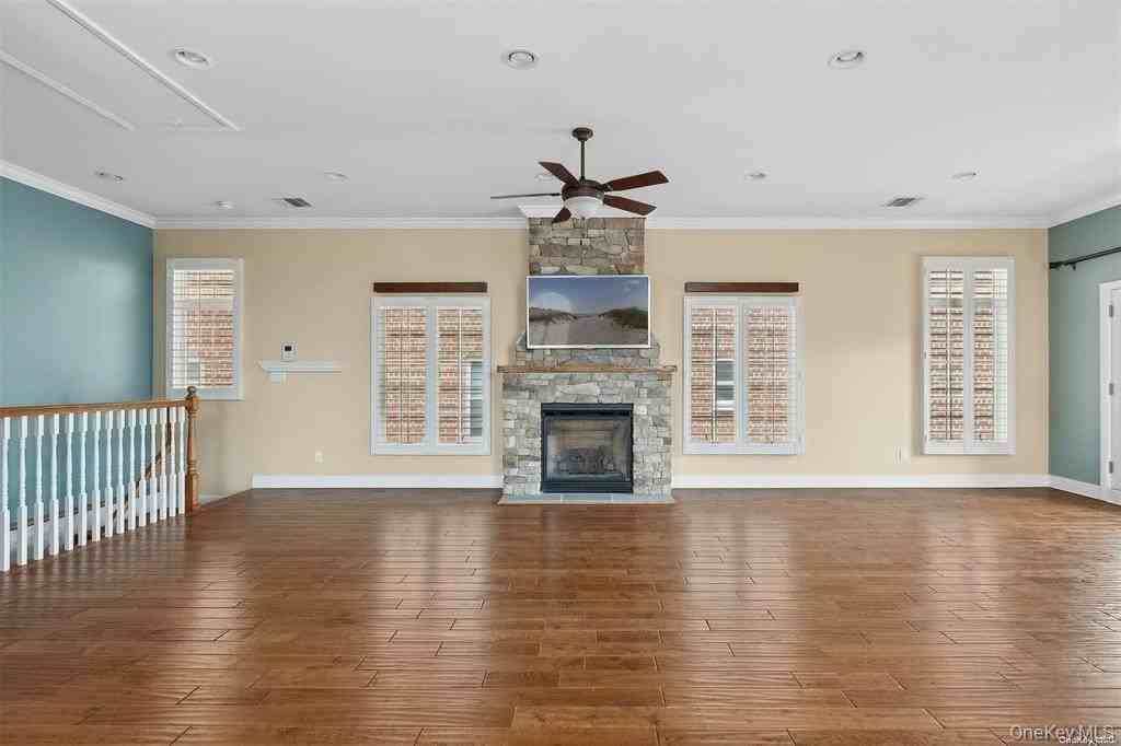 434 E Broadway #A - Photo 3 of 20