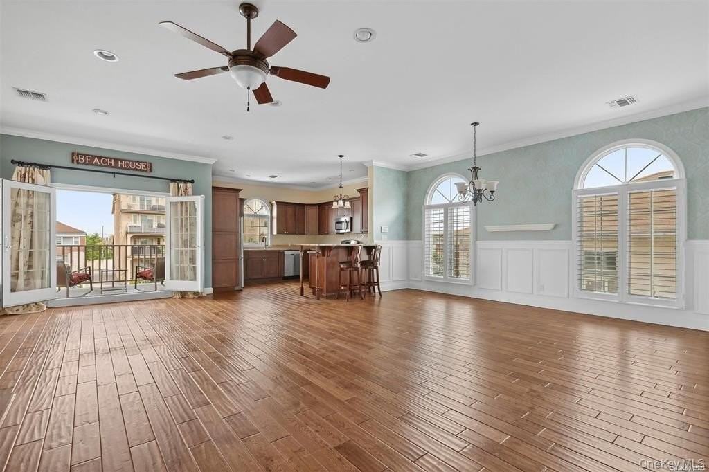 434 E Broadway #A - Photo 4 of 20