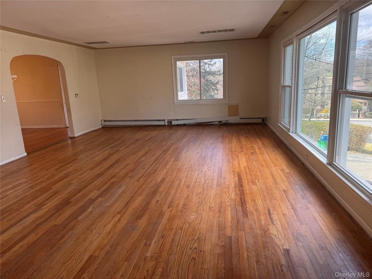 116 Williams Ave #101 - Photo 3 of 23