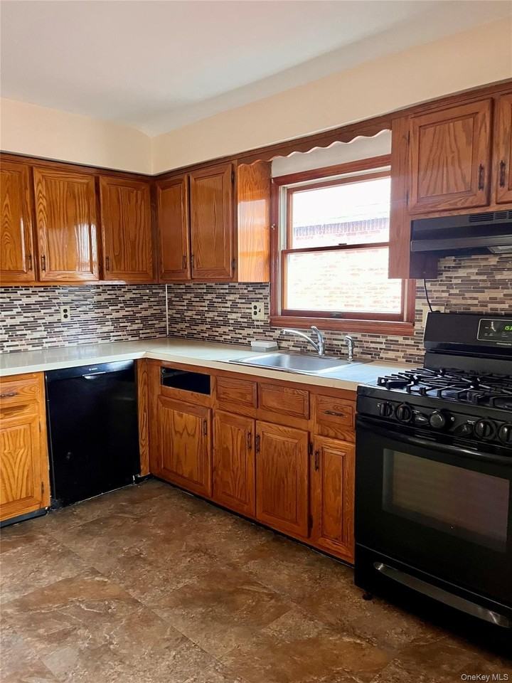 9052 Borkel Pl - Photo 4 of 12