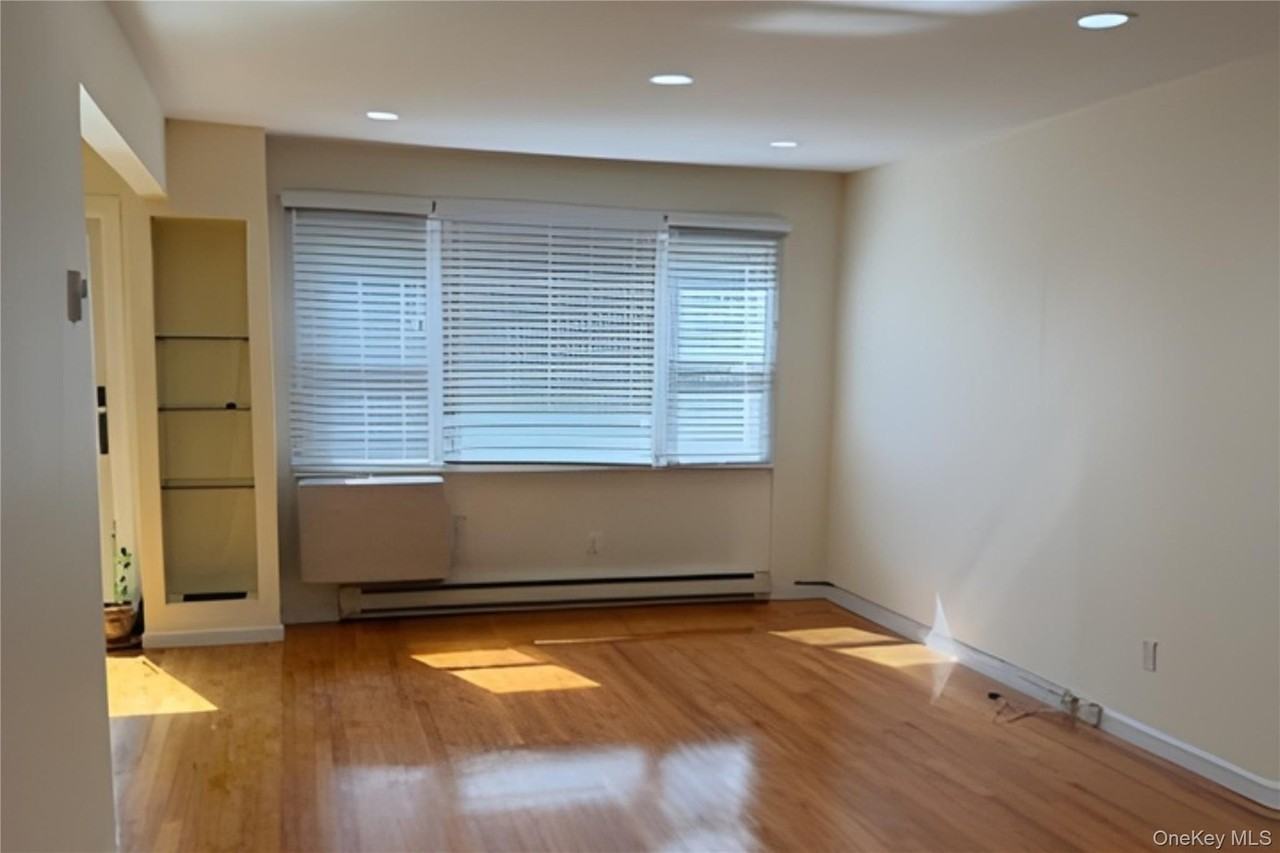 20916 23rd Ave - Photo 2 of 18