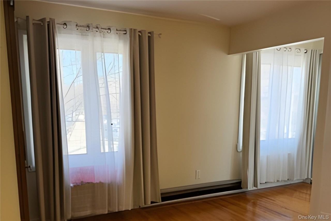 20916 23rd Ave - Photo 4 of 18