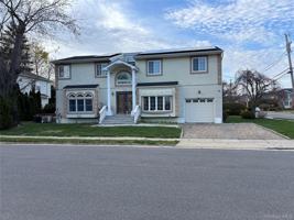 featured image of 31 Woodward St