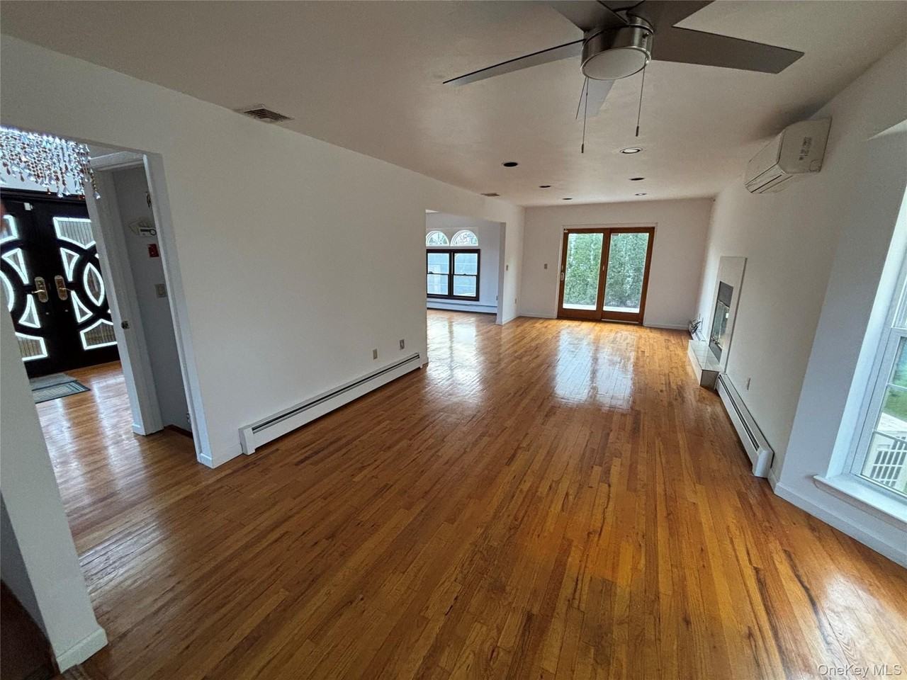 31 Woodward St - Photo 6 of 29