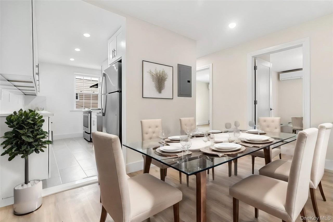 2044 23rd St Unit 2 - Photo 4 of 11