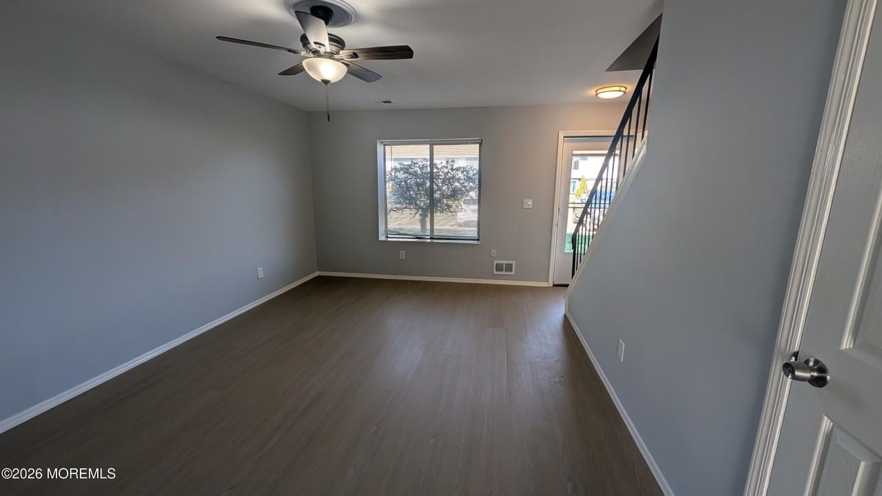 36 Creek Rd #276 - Photo 4 of 27