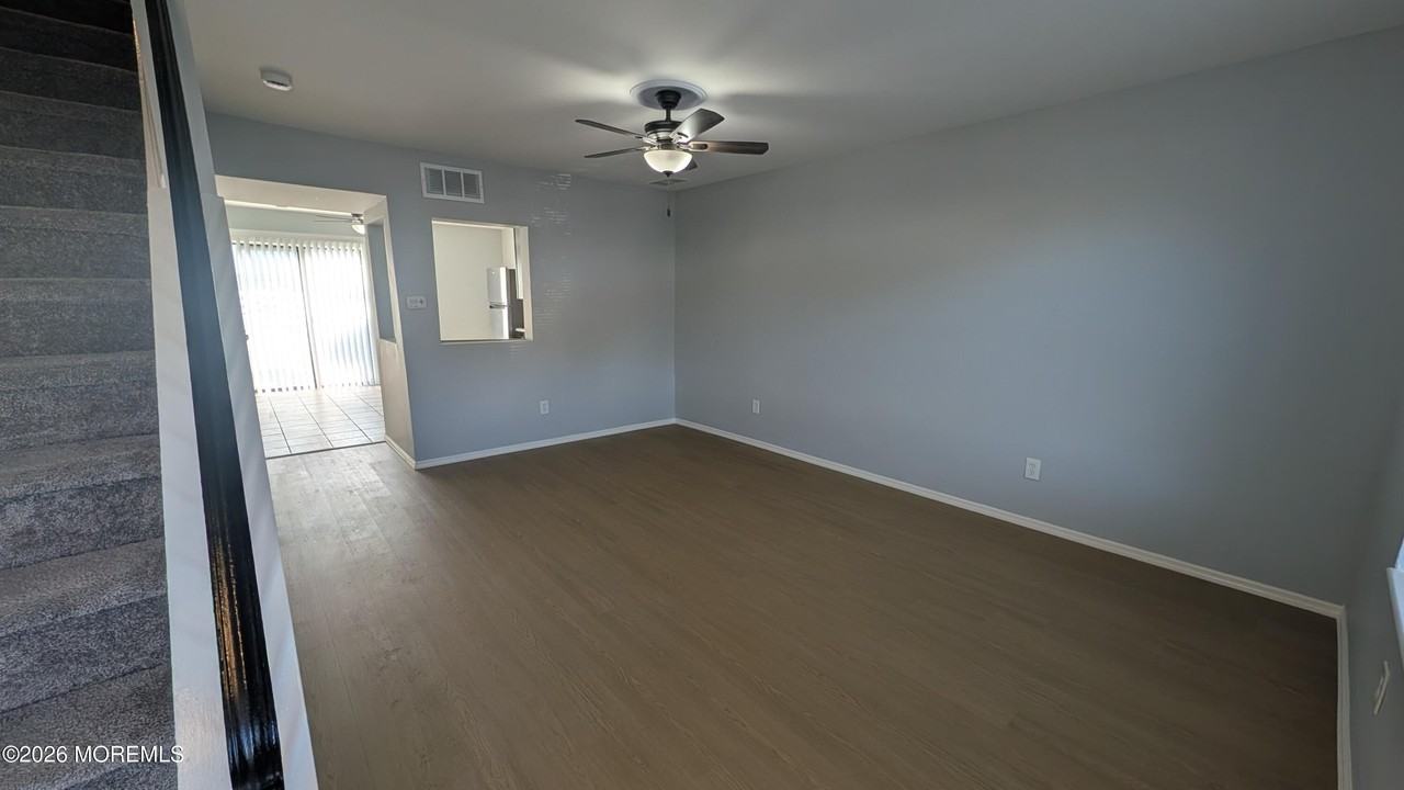 36 Creek Rd #276 - Photo 6 of 27