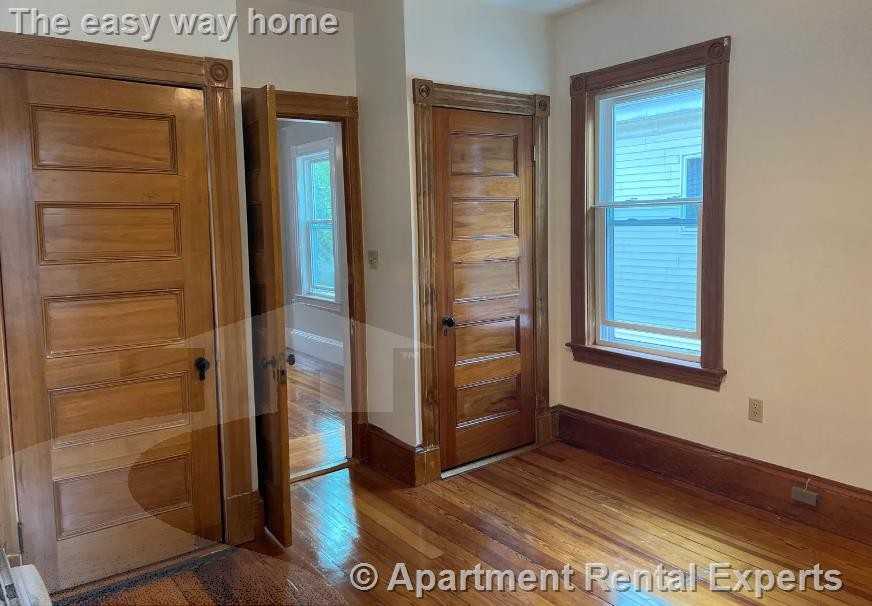 16 Edward T Sullivan Rd - Photo 7 of 20