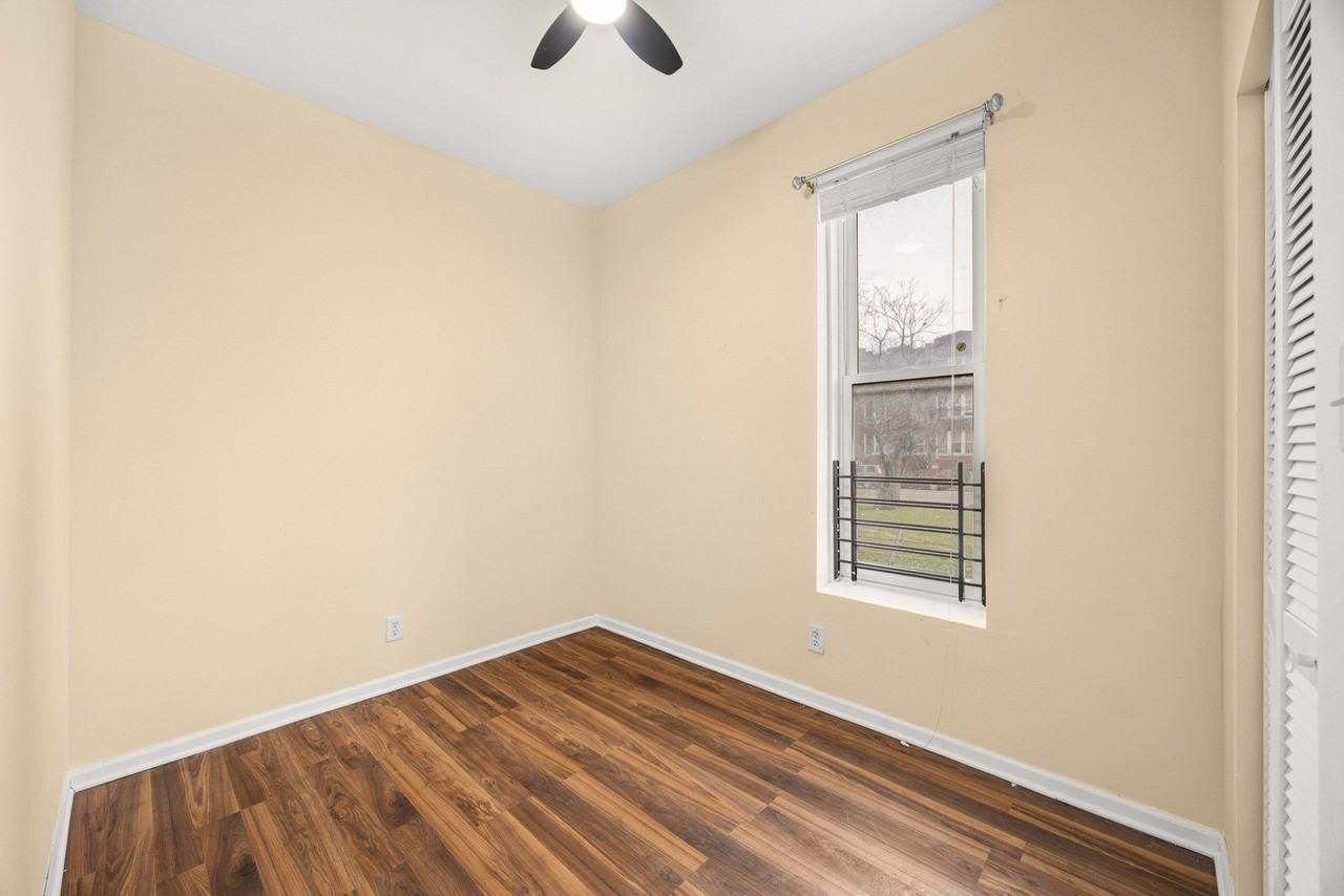 6649 S Rhodes Ave #1S - Photo 6 of 9