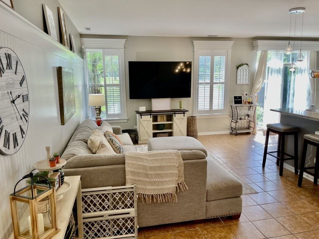 24358 Leski Ln - Photo 4 of 15