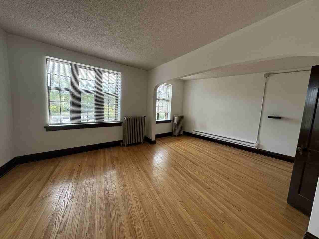 28W573 Stafford Pl #5 - Photo 5 of 11