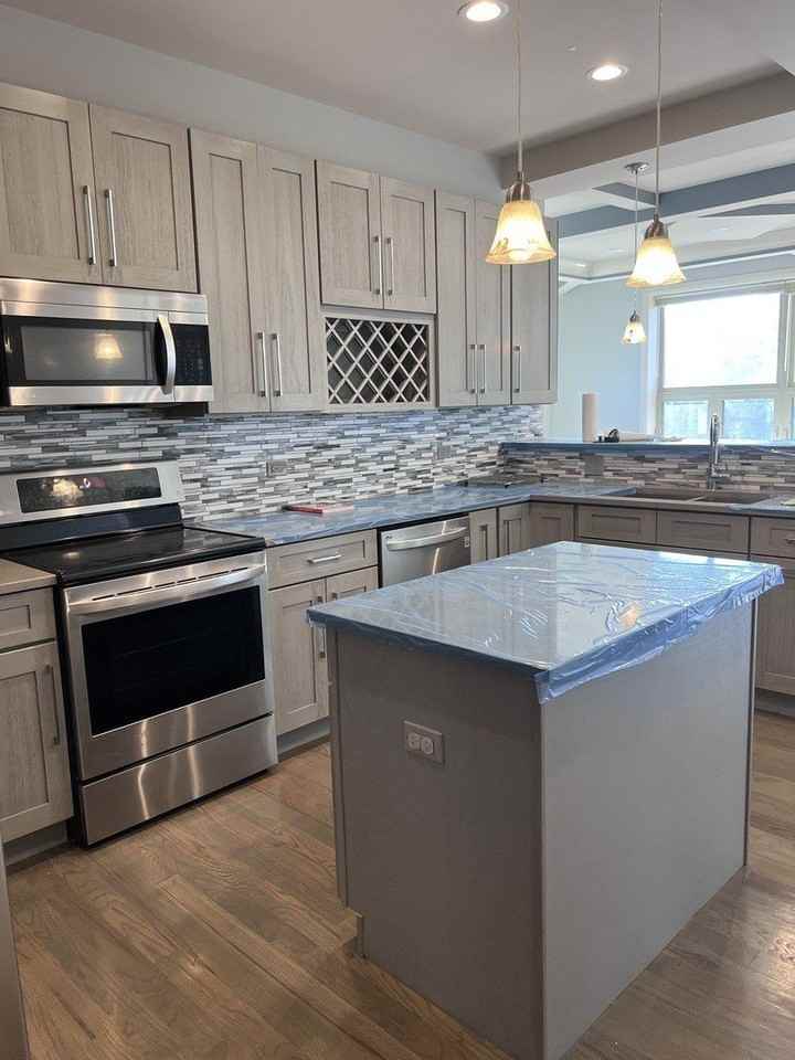 1208 E 64th St #2B - Photo 5 of 19