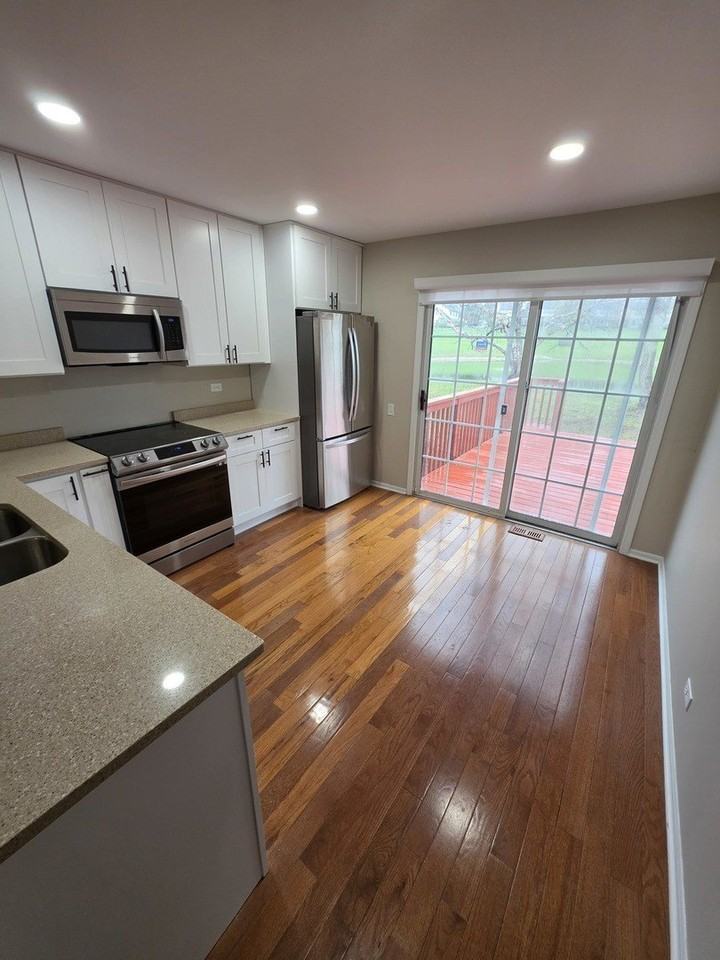 1710 Coach Dr #1710 - Photo 4 of 10