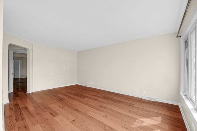 7520 W Carmen Ave - Photo 4 of 22