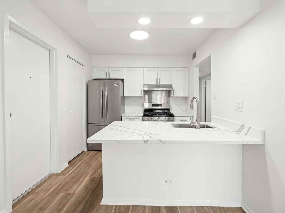 210 E Fountainview Ln #3A - Photo 6 of 19