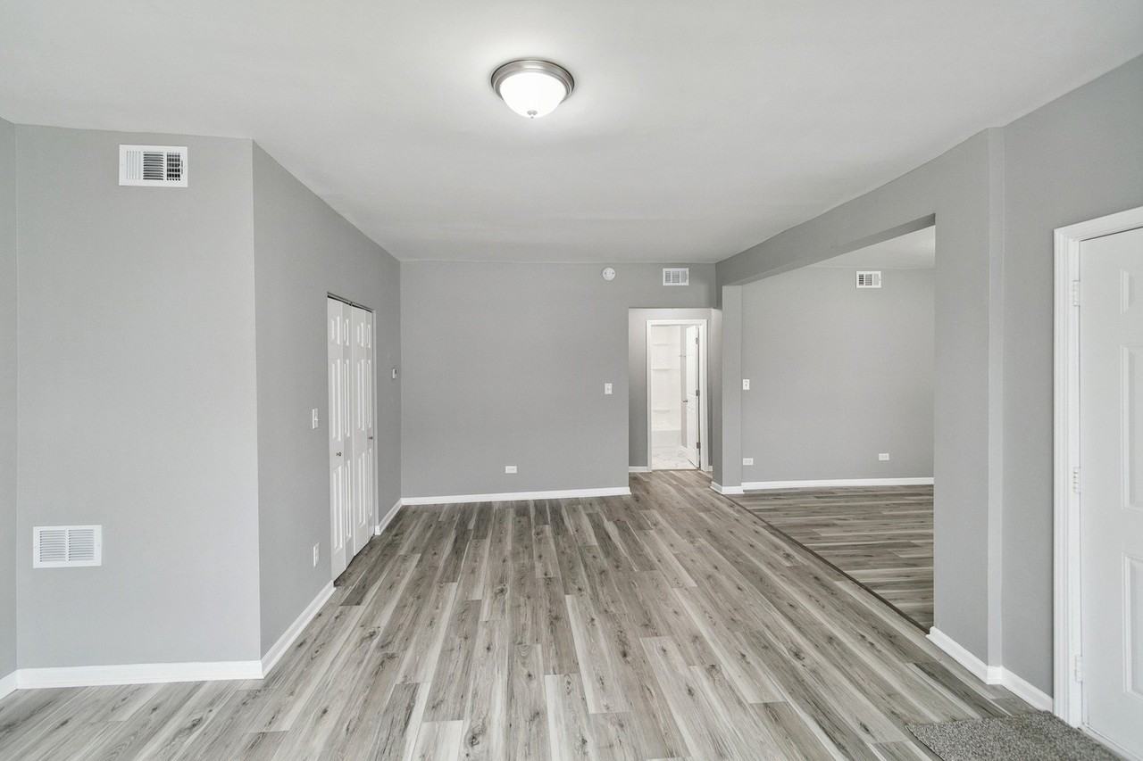 9305 S Homan Ave #1 - Photo 5 of 17