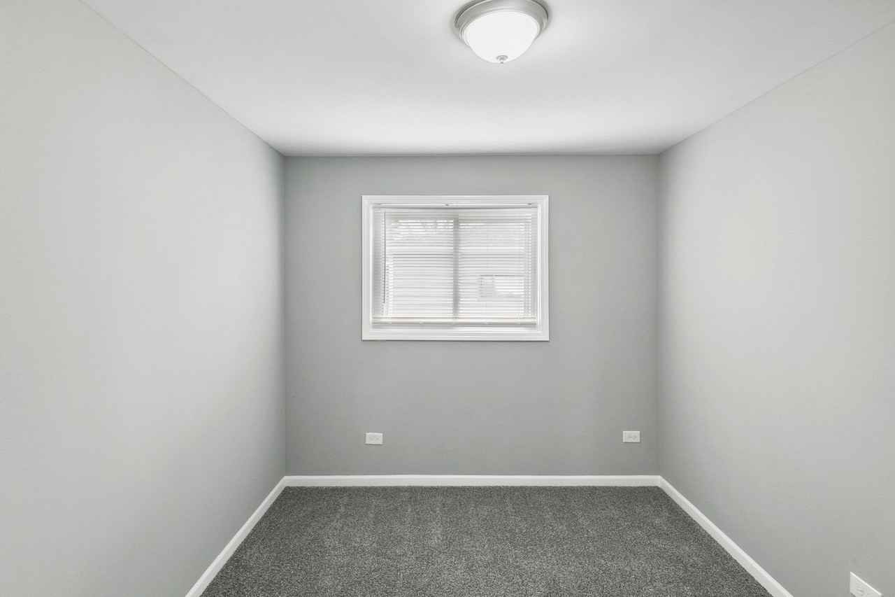 9305 S Homan Ave #1 - Photo 6 of 17