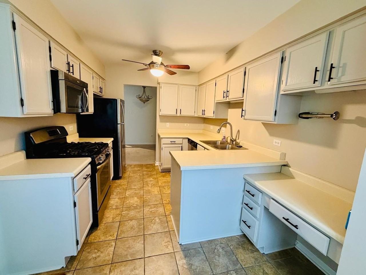 184 Brook Ln #350 - Photo 5 of 13