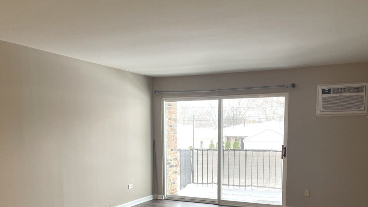 1035 Higgins Quarters Dr Unit 4-205 - Photo 4 of 17