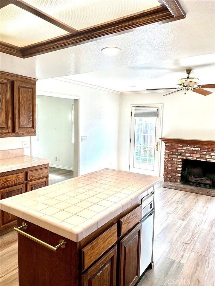 1341 E Meda Ave - Photo 7 of 39