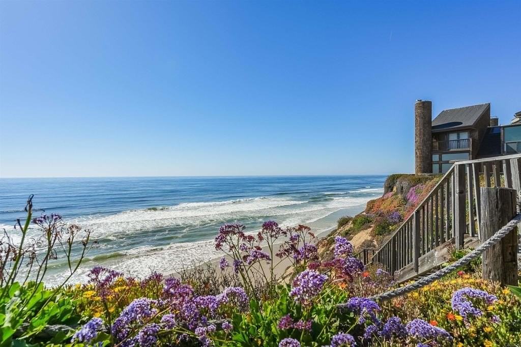 325 S Sierra Ave #45 - Photo 2 of 23