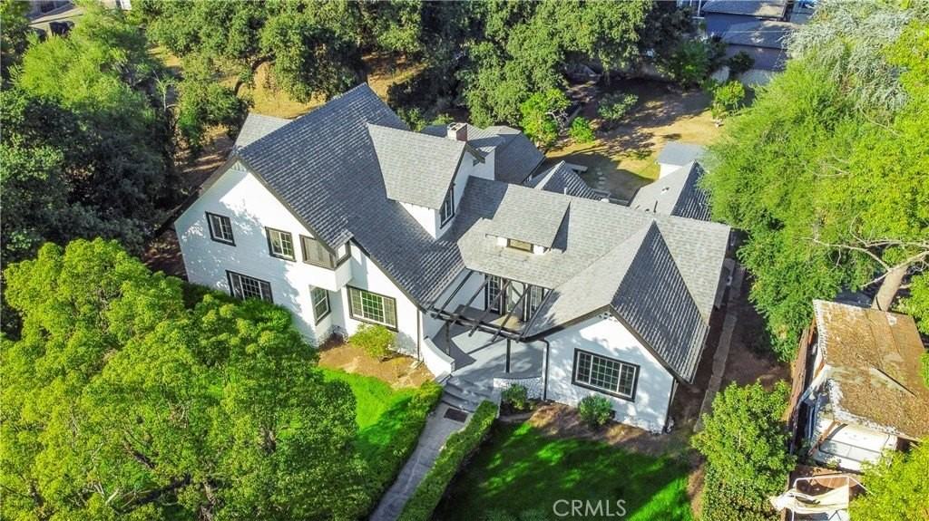 379 Buena Loma St - Photo 4 of 39