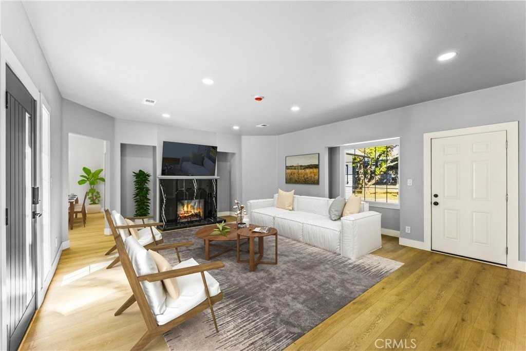 379 Buena Loma St - Photo 5 of 39