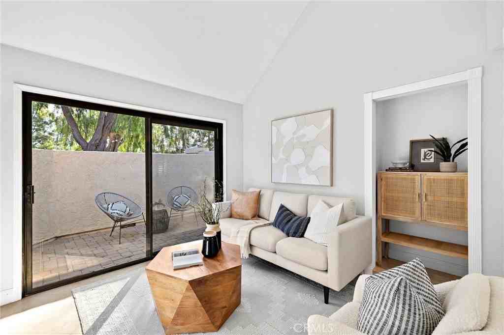 91 Martinique St #300 - Photo 6 of 30